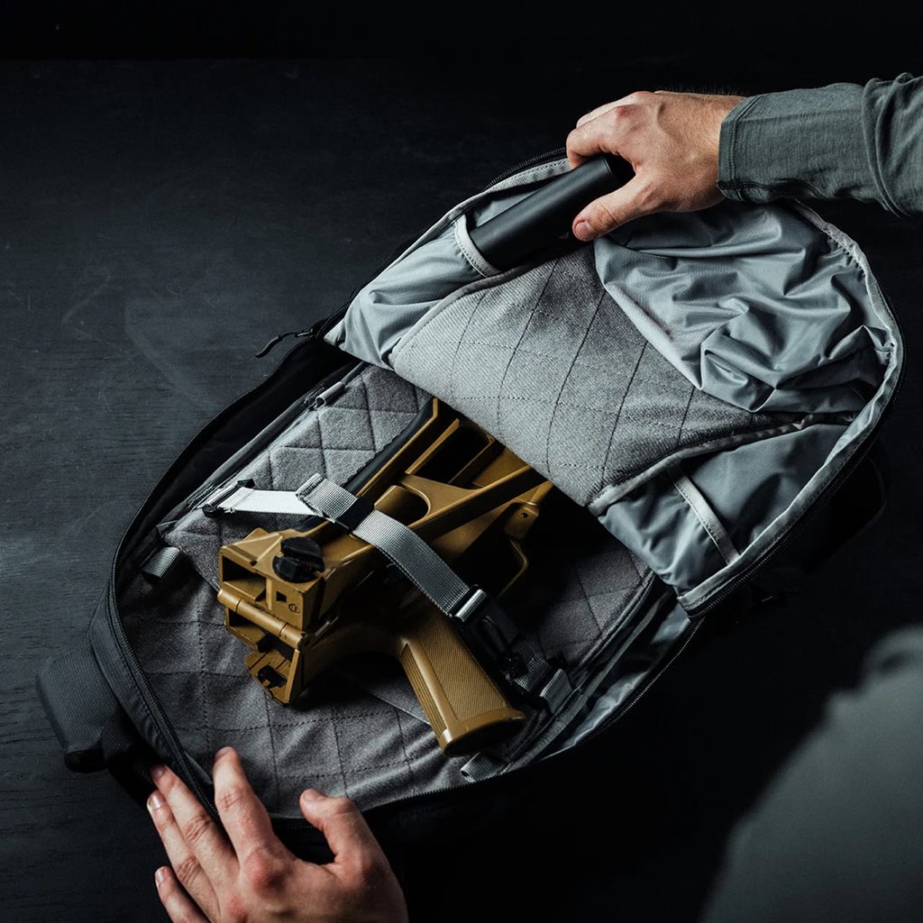Batoh FADE TRANSPORT 18 L ČERNÝ
