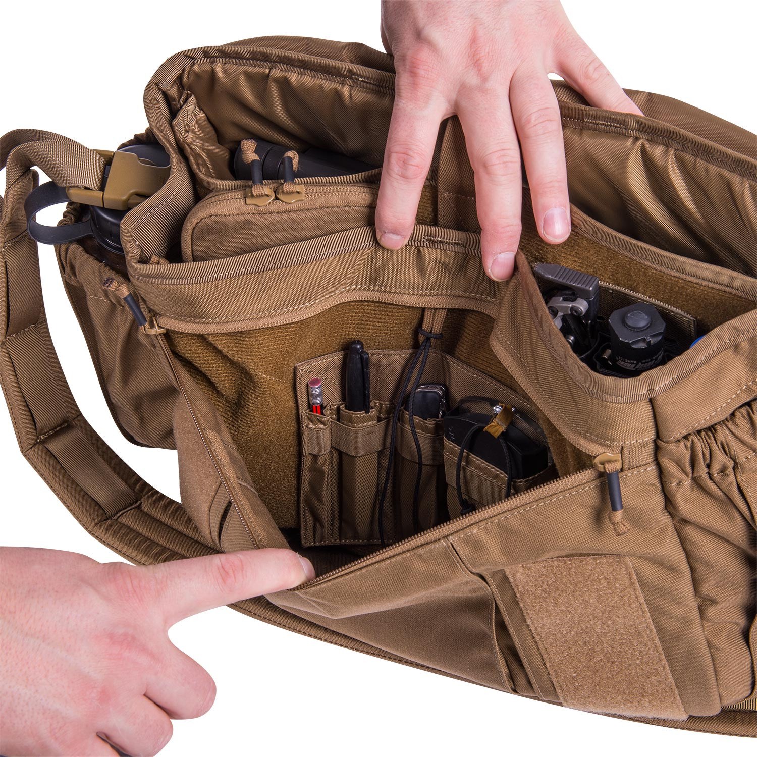 Taška přes rameno URBAN COURIER MEDIUM COYOTE
