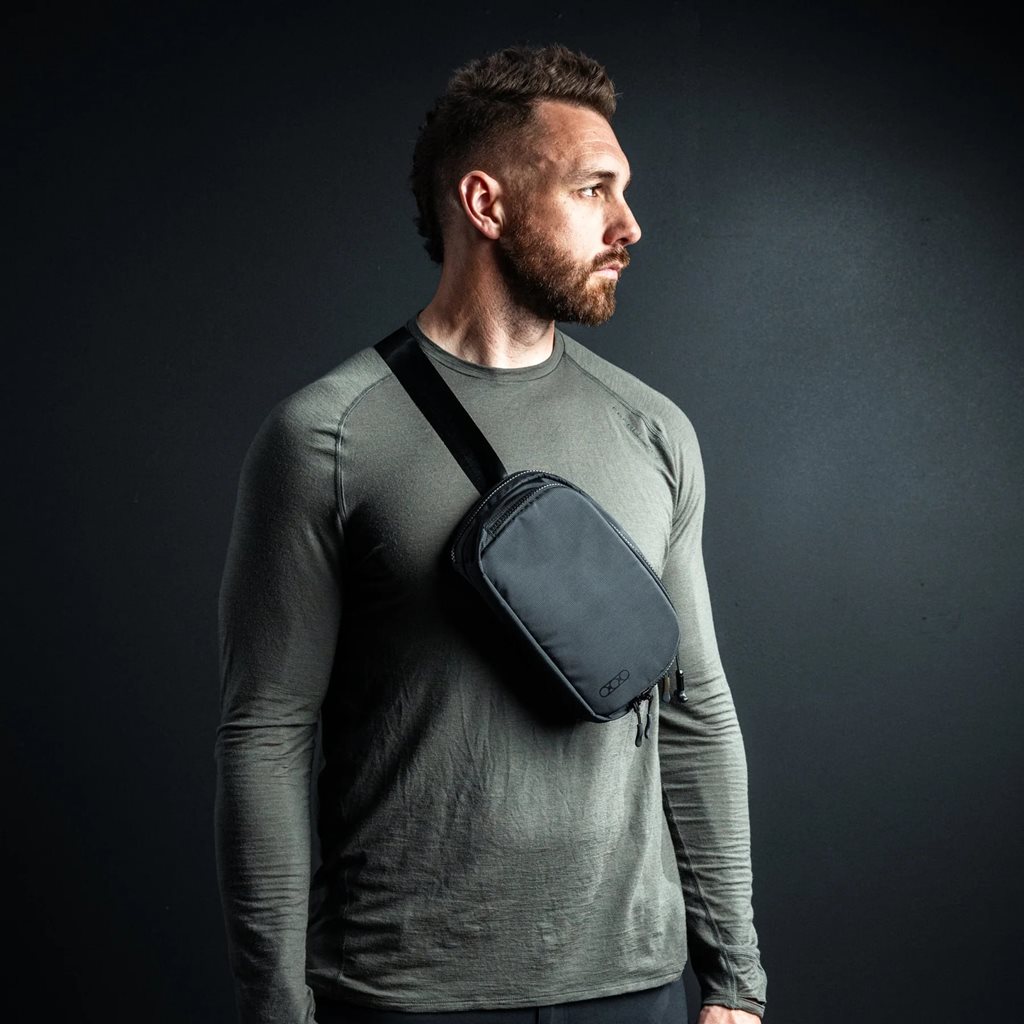 Ledvinka FADE FLEX crossbody ČERNÁ