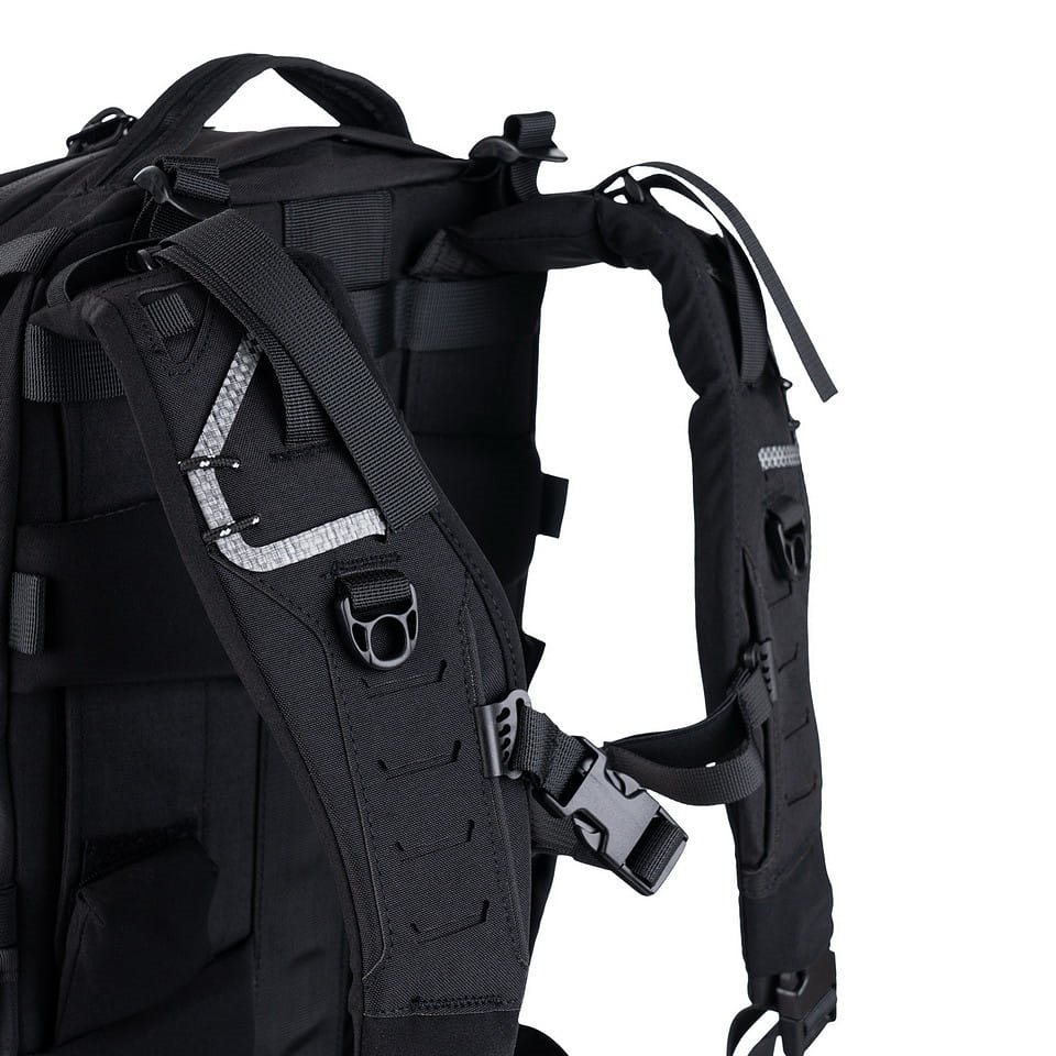 Batoh TF-2215 STEALTH-PRO 22 litrů ČERNÝ