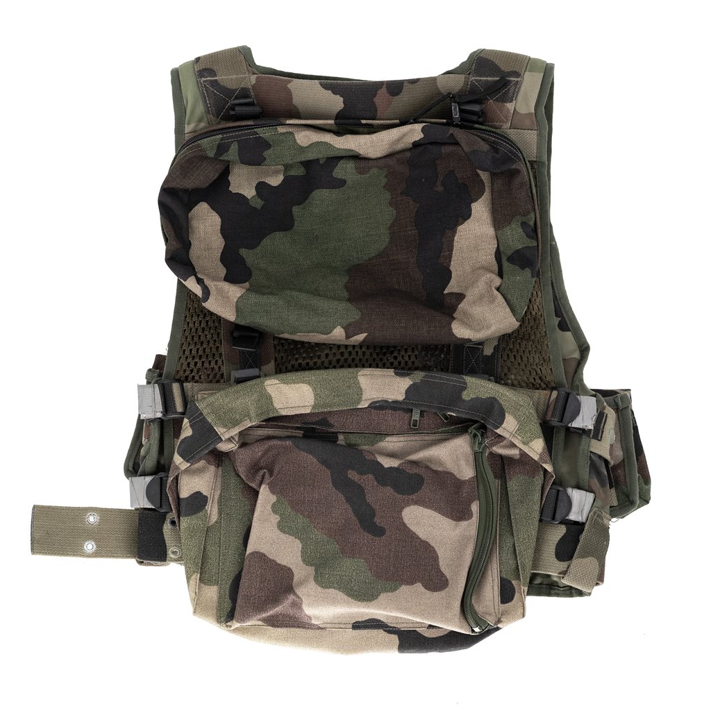 Vesta taktická ASSAULT COMBAT francouzská se sumkami CCE TARN použitá