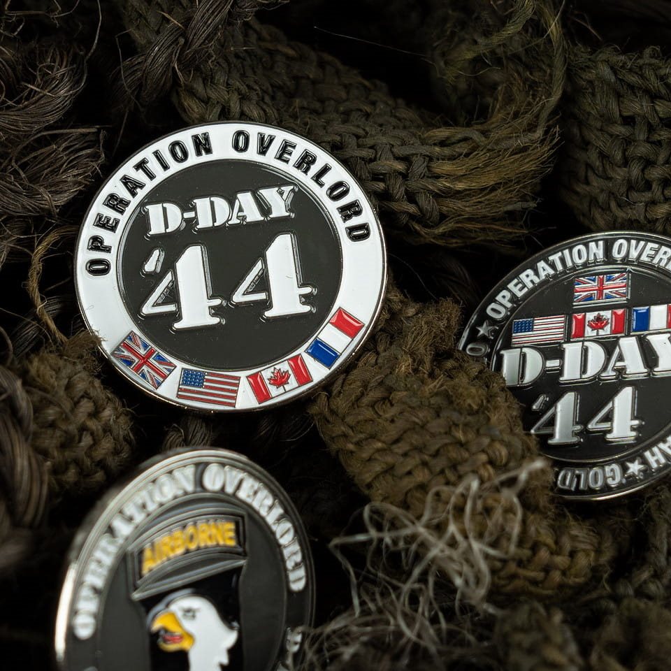 Odznak D-DAY 44 se spojeneckými vlajkami