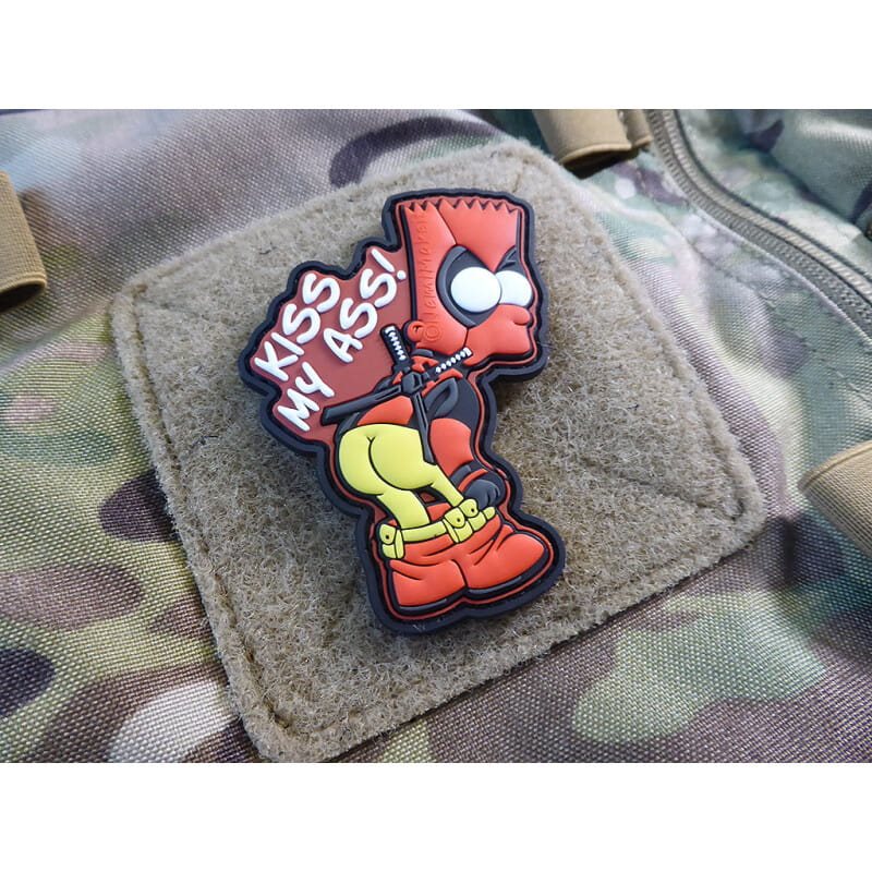 Nášivka KISS MY ASS plastová velcro